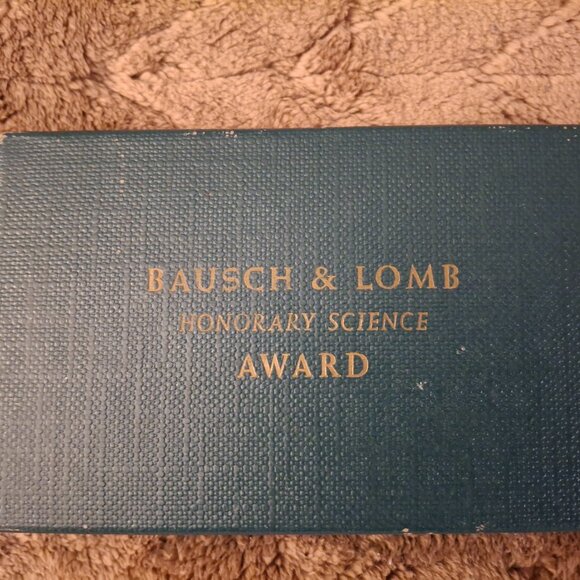 😉 NOS 1958 VINTAGE BAUSCH & LOMB HONORARY SCIENCE AWARD BRONZE MEDAL - Picture 5 of 6
